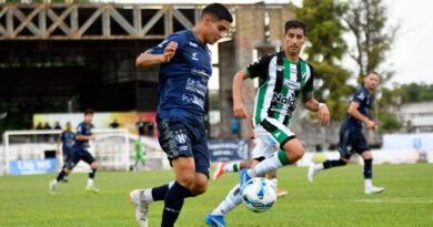 Sarmiento remontó la serie, se la dio vuelta a Villa Mitre y jugará una nueva final por el ascenso