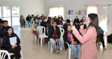 Jóvenes del secundario fueron parte de un conversatorio sobre salud mental en Fernández
