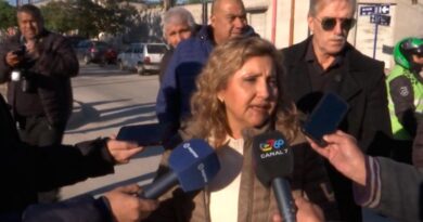 La intendente Fuentes habilitó un nuevo tramo de pavimento sobre avenida Colón